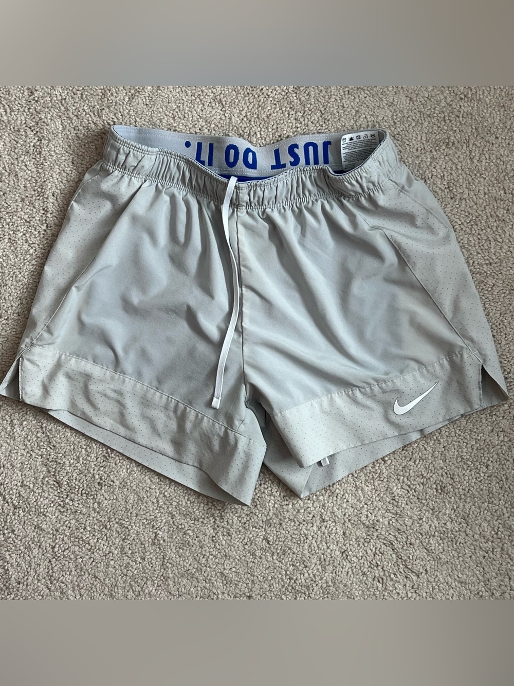 Nike Women’s S Light Gray 2-n-1 Training DriFit Athletic Shorts